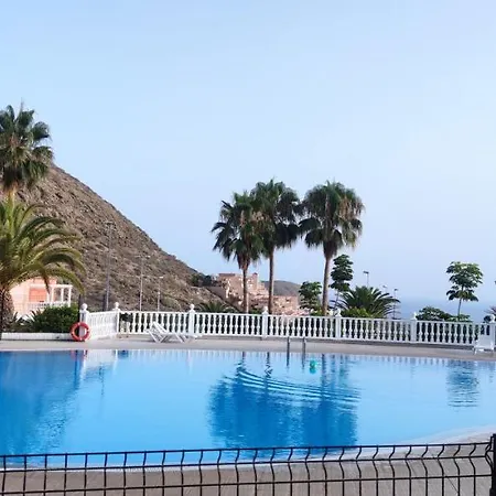 Paddle & Tennis Courts And Swimming Pool Cristianos
